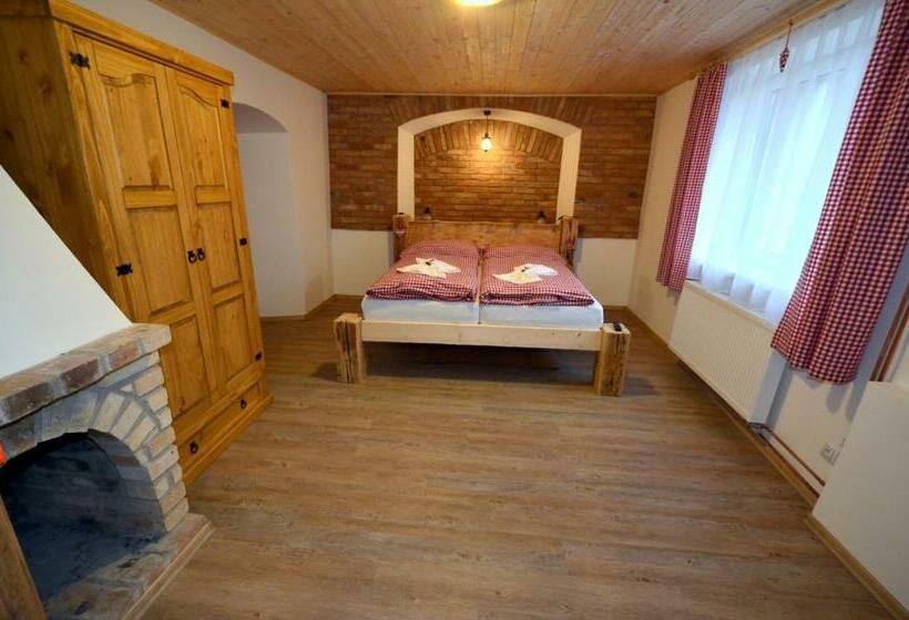 بنسيون Penzion U Lípy