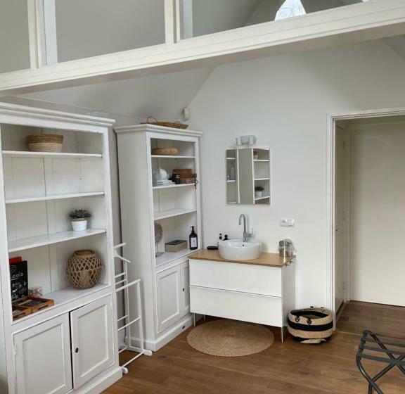 膳宿费 Prins Heerlijk