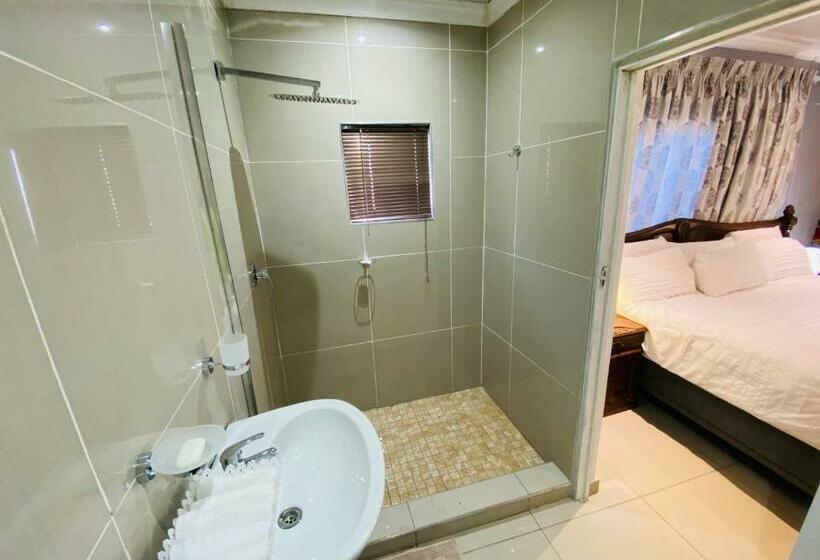 פנסיון River Valley Guest House