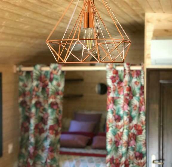 بنسيون Roulotte De Florette