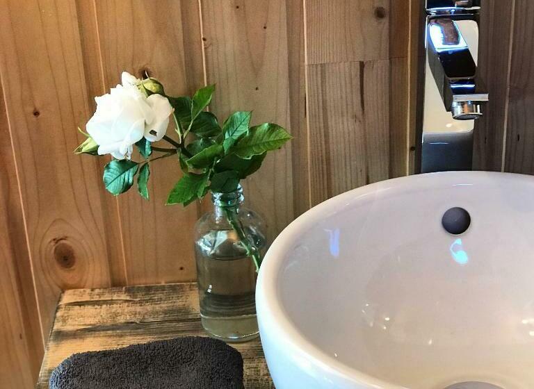 بنسيون Roulotte De Florette