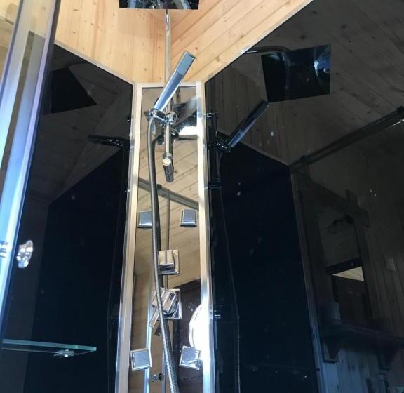 بنسيون Roulotte De Florette