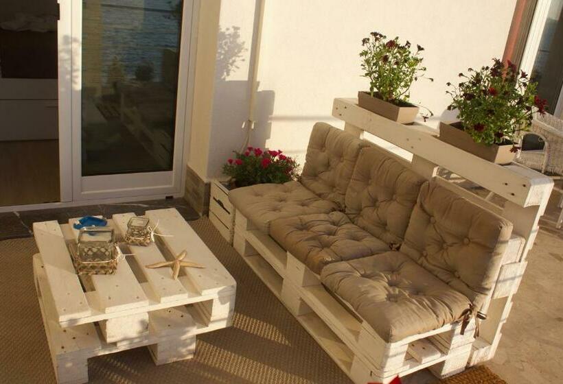 膳宿费 Sea View Life