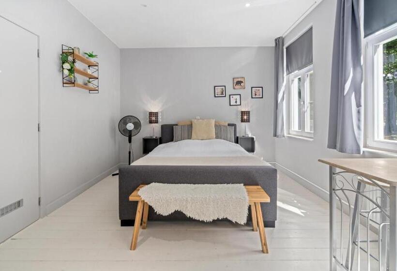 بنسيون Spacious Guest Suites Near Historic Market   5 Min Walk