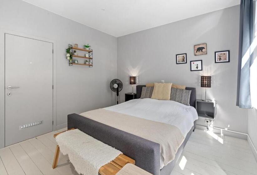 بنسيون Spacious Guest Suites Near Historic Market   5 Min Walk