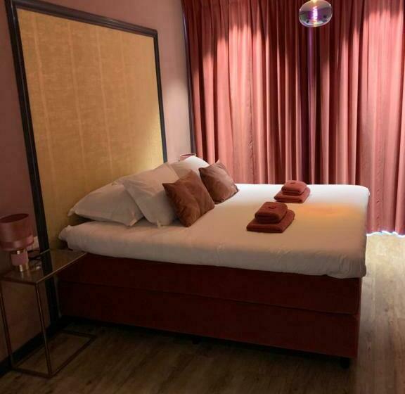 بنسيون The Rock