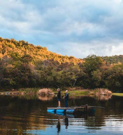 Курорт Bass Lake Country Lodge