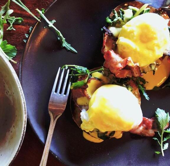 Курорт Bass Lake Country Lodge