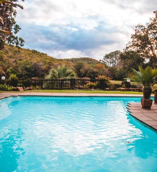 Курорт Bass Lake Country Lodge