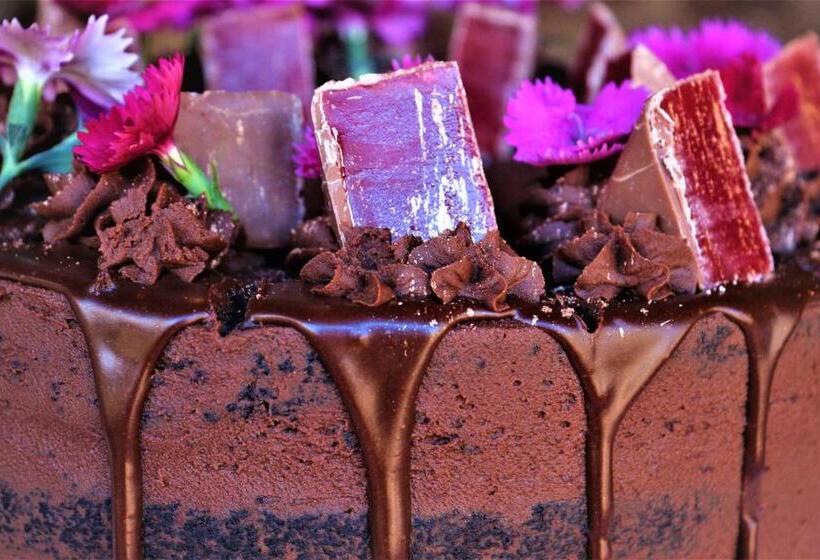 Курорт Bass Lake Country Lodge