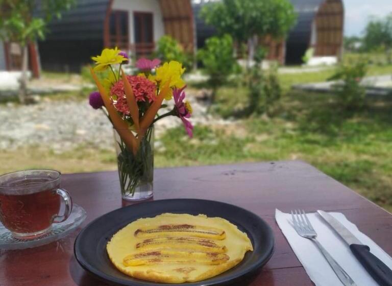 Курорт Gino S Place Guest House & Jungle Trekking