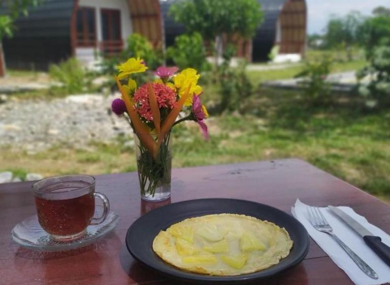 استراحتگاه Gino S Place   Guest House & Jungle Trekking