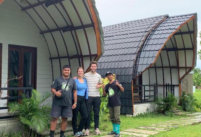 Курорт Gino S Place Guest House & Jungle Trekking