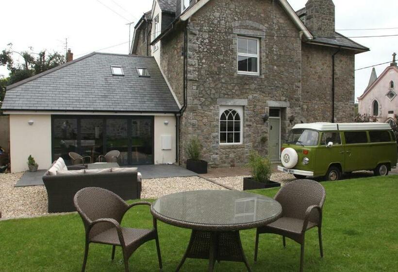 Tawburn House Boutique B & B