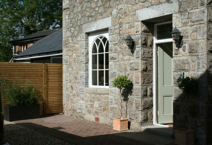 Tawburn House Boutique B & B