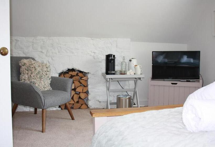 Tawburn House Boutique B & B