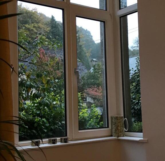 Tawburn House Boutique B & B