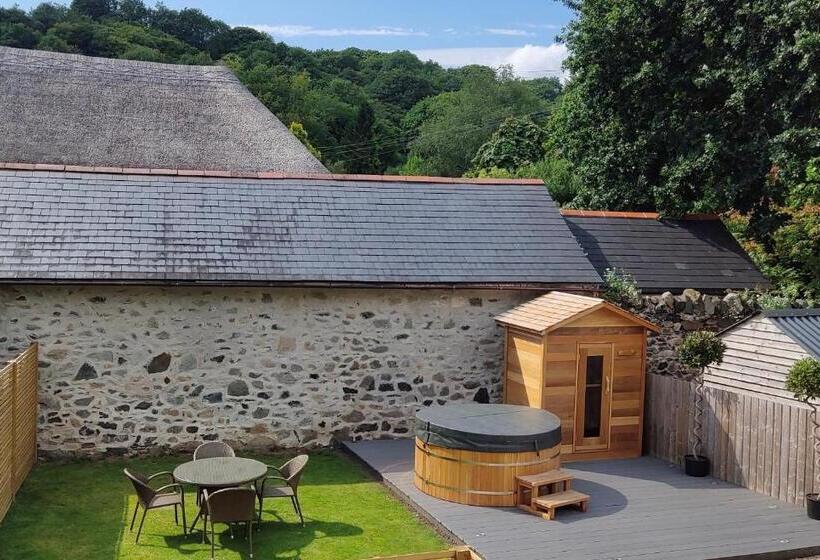 Tawburn House Boutique B & B