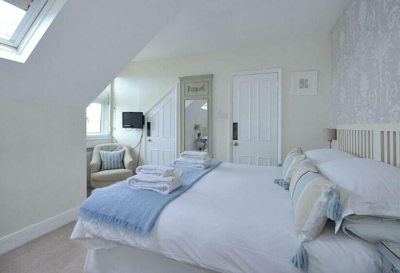 Abbey Rise Bed And Breakfast