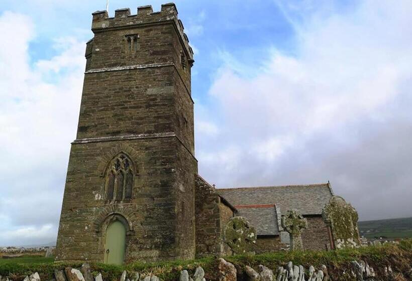 호스텔 Dolphins Backpackers