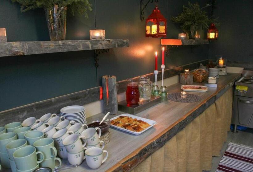 住宿加早餐  Ajakka