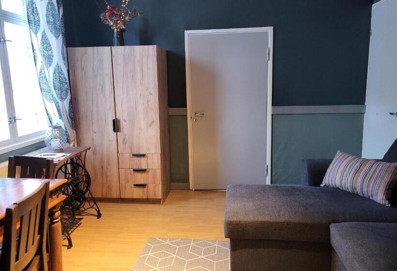 住宿加早餐  Ajakka