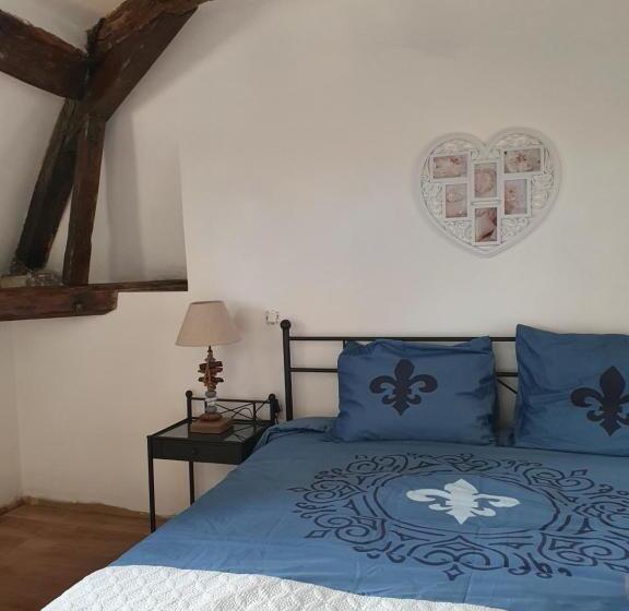 ベッドアンドブレックファースト Au Petit Paradis