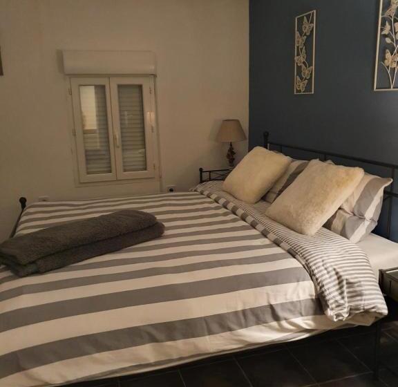 ベッドアンドブレックファースト Au Petit Paradis