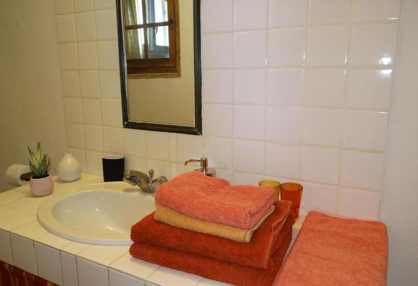 צימר Aux Berges Du Pont Du Gard