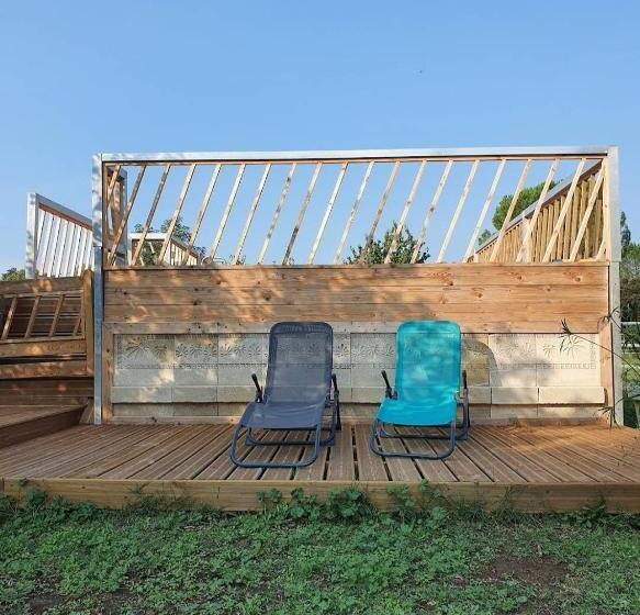 צימר Aux Berges Du Pont Du Gard