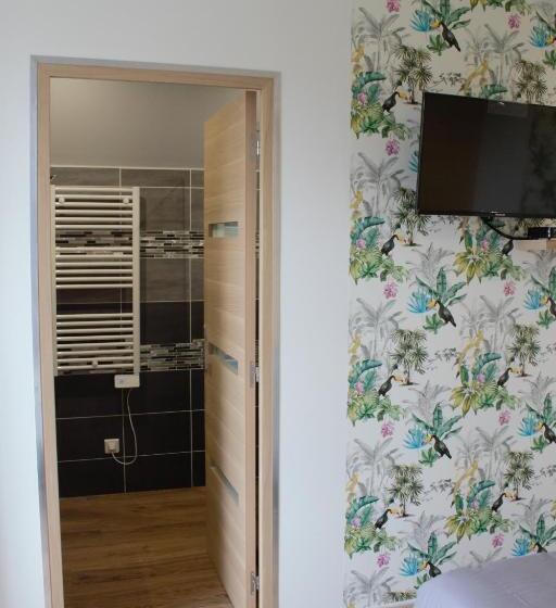 ベッドアンドブレックファースト Chambres D’hôte Le Breuil