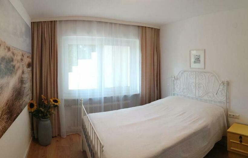 민박 Hillside Rooms