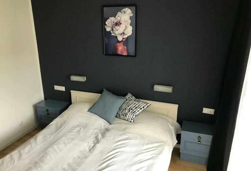 민박 Hillside Rooms