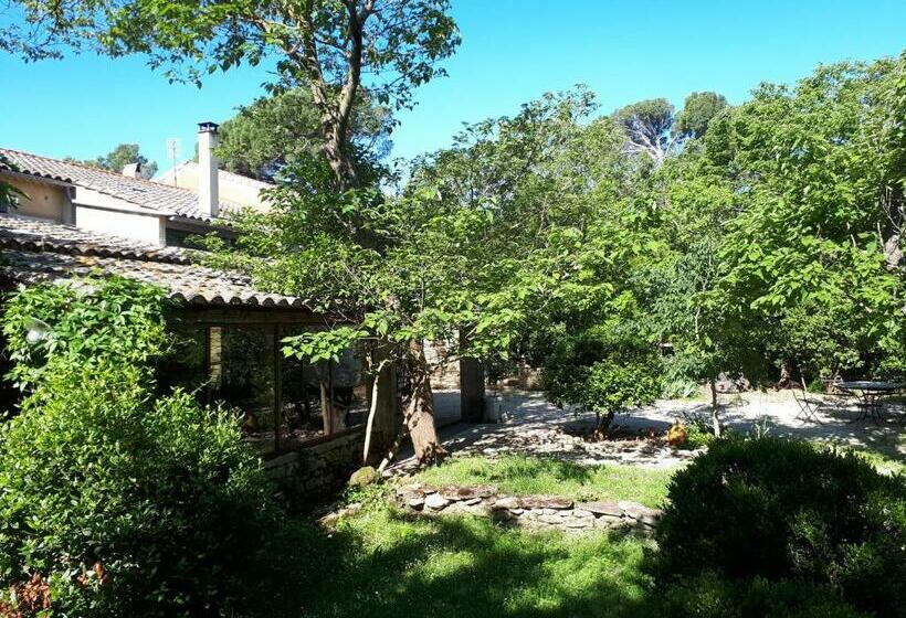 צימר Aux Berges Du Pont Du Gard
