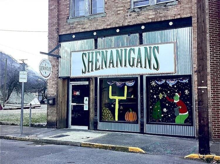 민박 Pine Mountain Inn