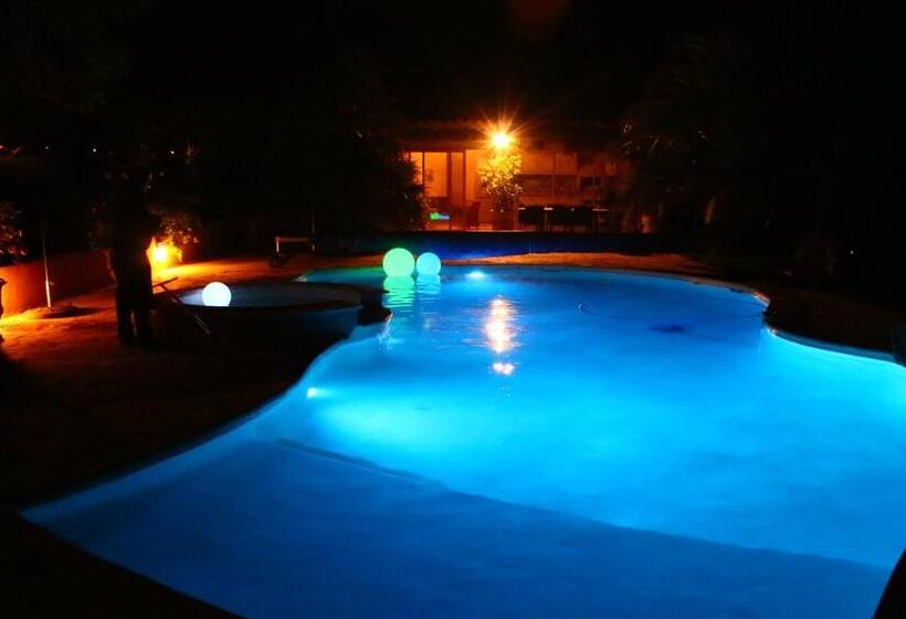 ベッドアンドブレックファースト Santolines En Provence