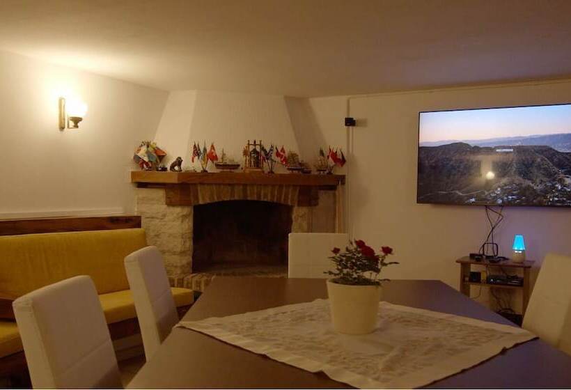 تختخواب و صبحانه Villa Mase