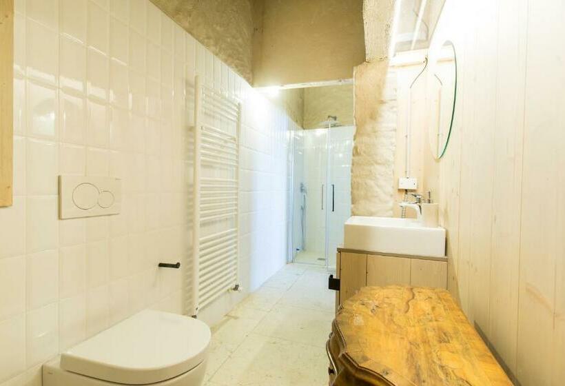 مبيت وإفطار Villa Saccomani