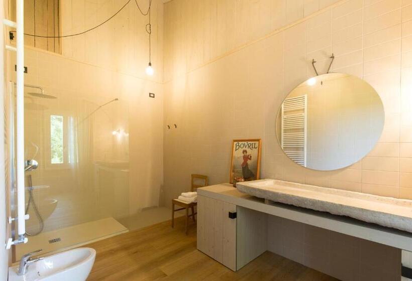 مبيت وإفطار Villa Saccomani