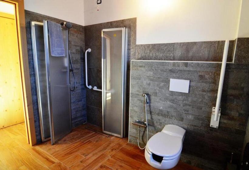 Отель Adda Vegia