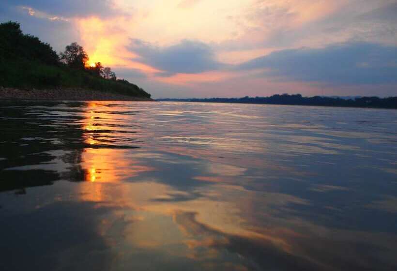 Otel Aenguy Sabey Chiangkhan Homestay