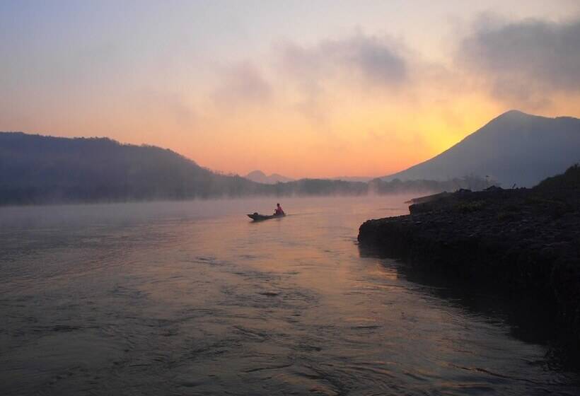 Otel Aenguy Sabey Chiangkhan Homestay