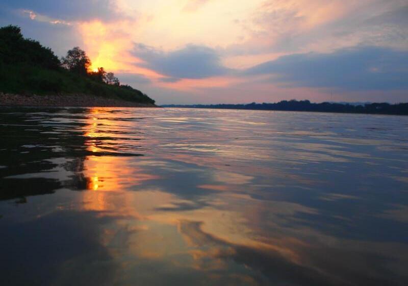 Otel Aenguy Sabey Chiangkhan Homestay