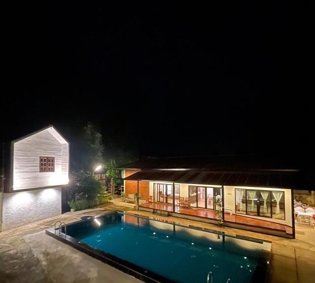 Отель Fineuphome บ้านพักเหมาหลัง 3 ห้องนอน 2 ห้องน้ำ ห้องครัว ห้องรับแขก ห้องรับประทานอาหาร พร้อมสระว่ายน้