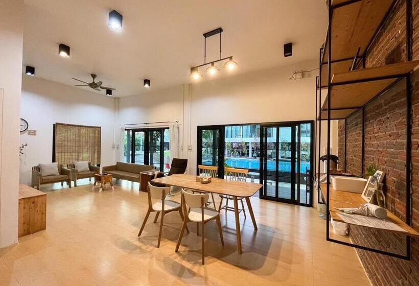 Отель Fineuphome บ้านพักเหมาหลัง 3 ห้องนอน 2 ห้องน้ำ ห้องครัว ห้องรับแขก ห้องรับประทานอาหาร พร้อมสระว่ายน้