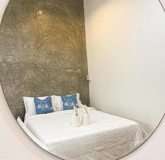 ホテル Fineuphome บ้านพักเหมาหลัง 3 ห้องนอน 2 ห้องน้ำ ห้องครัว ห้องรับแขก ห้องรับประทานอาหาร พร้อมสระว่ายน้