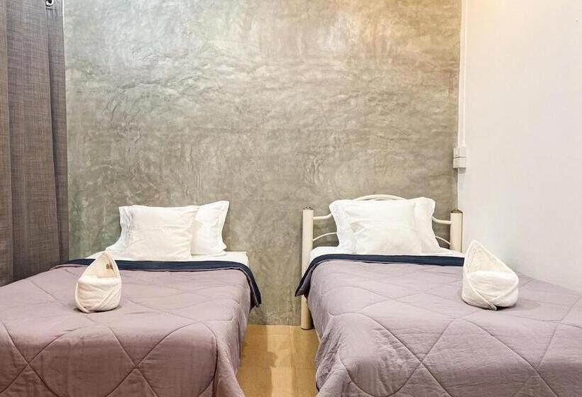 Отель Fineuphome บ้านพักเหมาหลัง 3 ห้องนอน 2 ห้องน้ำ ห้องครัว ห้องรับแขก ห้องรับประทานอาหาร พร้อมสระว่ายน้