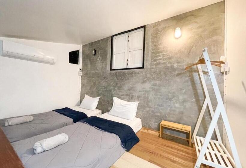 Отель Fineuphome บ้านพักเหมาหลัง 3 ห้องนอน 2 ห้องน้ำ ห้องครัว ห้องรับแขก ห้องรับประทานอาหาร พร้อมสระว่ายน้