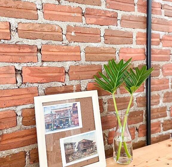 Отель Fineuphome บ้านพักเหมาหลัง 3 ห้องนอน 2 ห้องน้ำ ห้องครัว ห้องรับแขก ห้องรับประทานอาหาร พร้อมสระว่ายน้