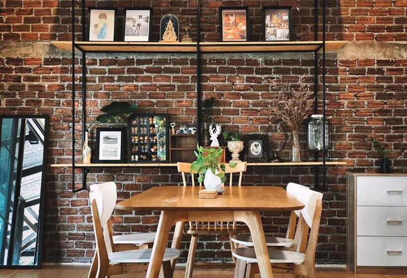 Отель Fineuphome บ้านพักเหมาหลัง 3 ห้องนอน 2 ห้องน้ำ ห้องครัว ห้องรับแขก ห้องรับประทานอาหาร พร้อมสระว่ายน้